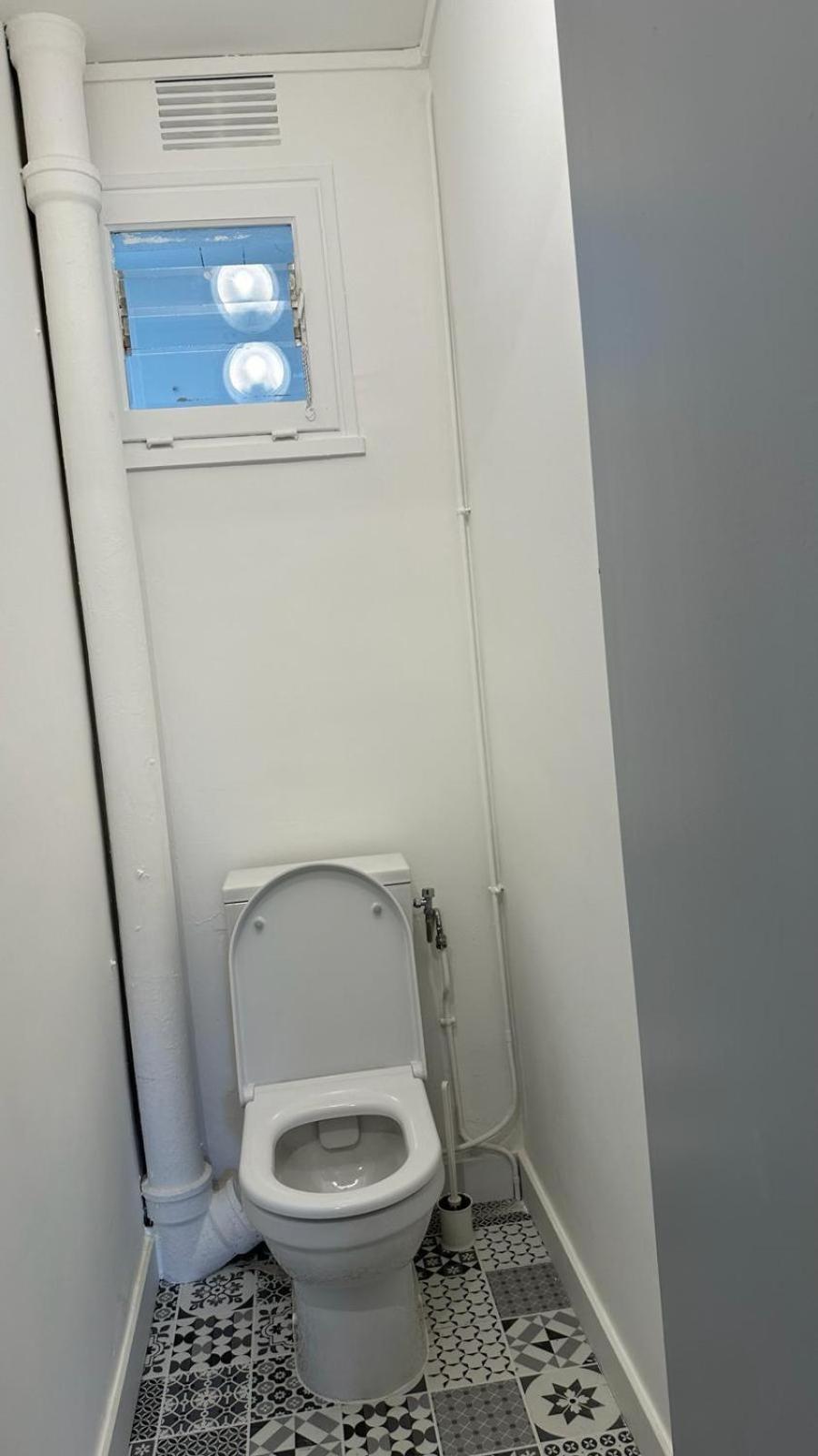 Le Bord De La Loire - Chambre Avec Salle De Bains Commune نانت المظهر الخارجي الصورة